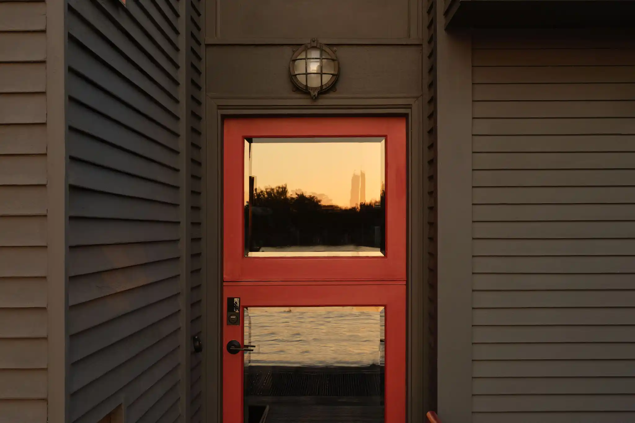 Articles about houses+that+need+renovation+for+sale on Dwell.com